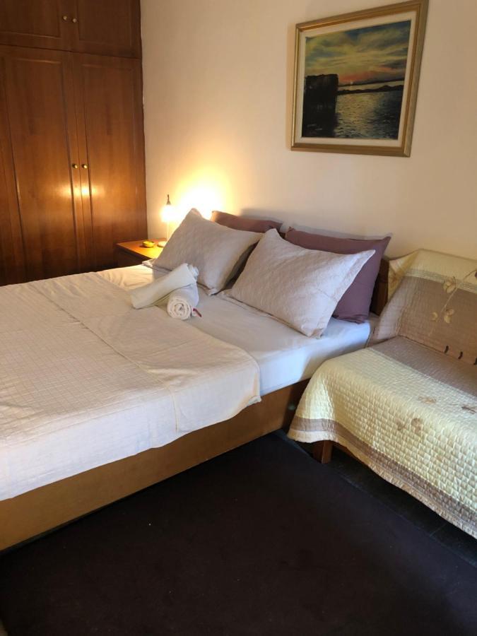Joannas 2Brooms Sea Apartment Peraia  Bagian luar foto