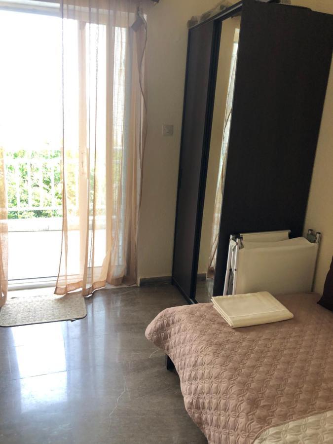Joannas 2Brooms Sea Apartment Peraia  Bagian luar foto